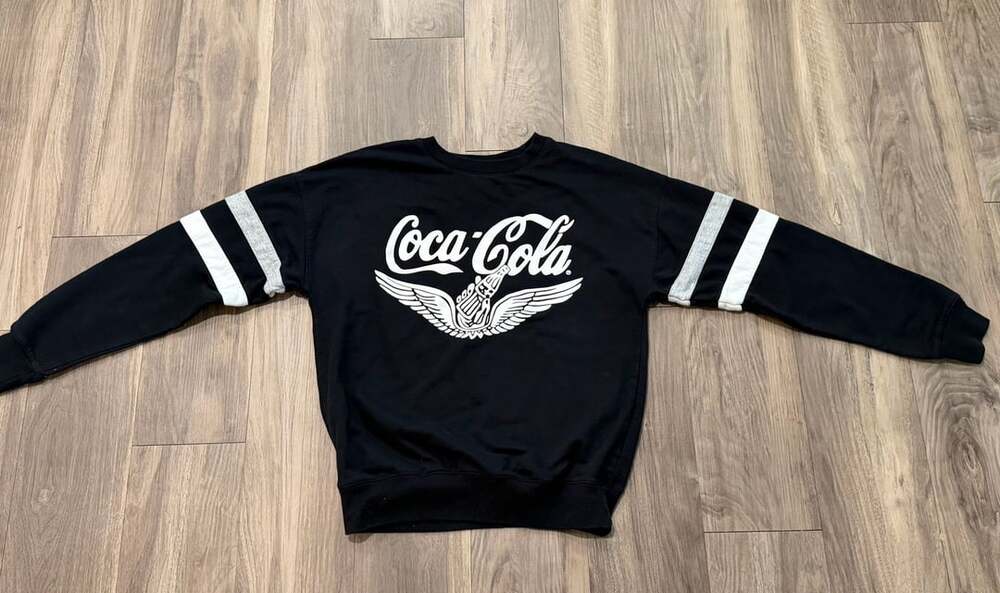 Coca-Cola Black Graphic Crewneck Sweatshirt With Striped Sleeves M